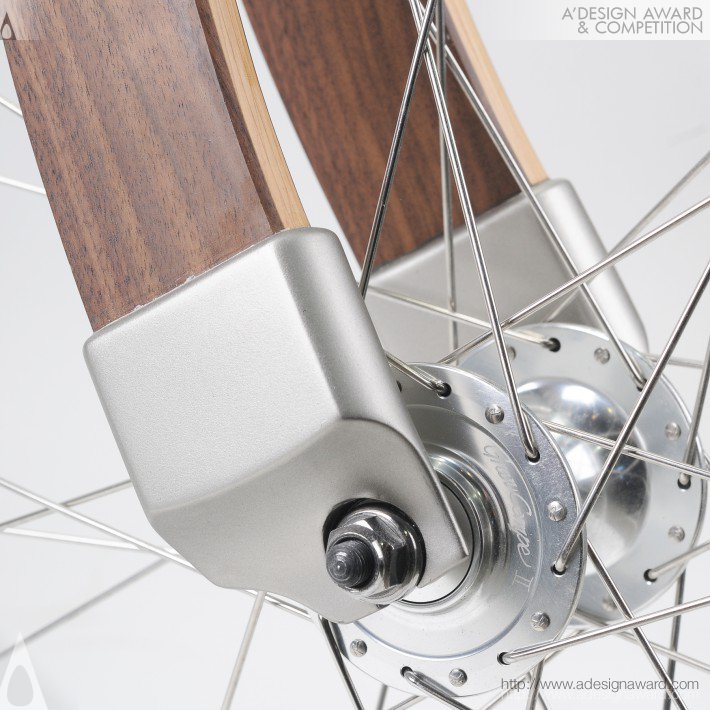 Masateru Yasuda - Moccle Wooden Bicycle