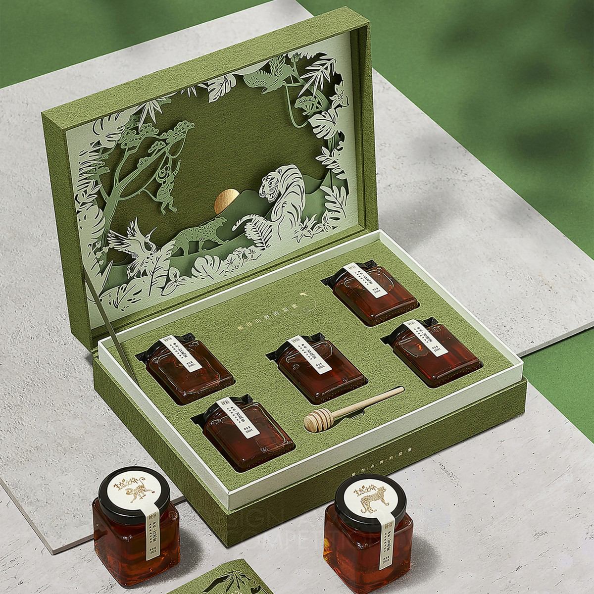 Pufine Creative wins Silver at the prestigious A' Packaging Design Award with Ecological Journey Gift Box Honey.