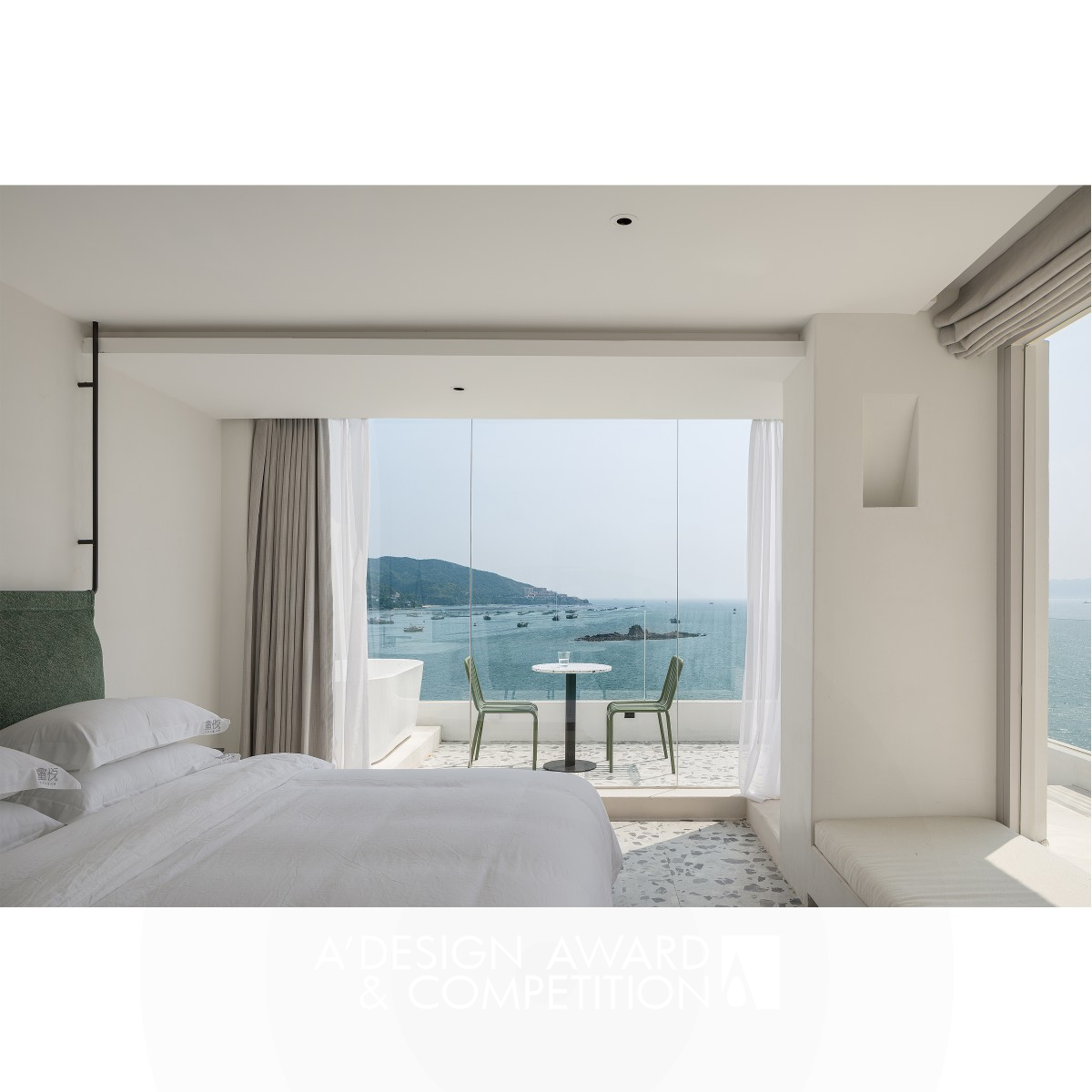 Bronze Winner. Shenzhen HoneyMoon by Li Liangchao and Huang Yuanman