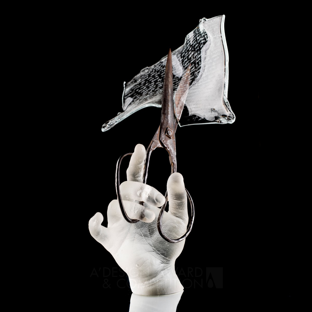 Esculturas de Vidro Contemporâneas: Série "Comemorative Hands"