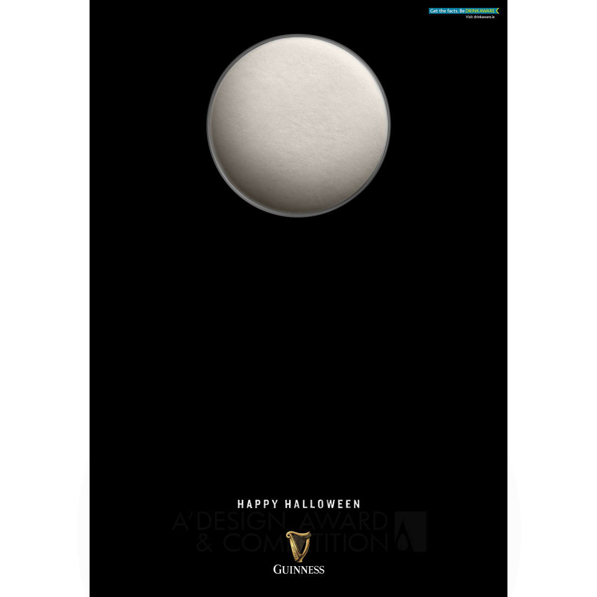全月亮：一种引人入胜的社交广告设计