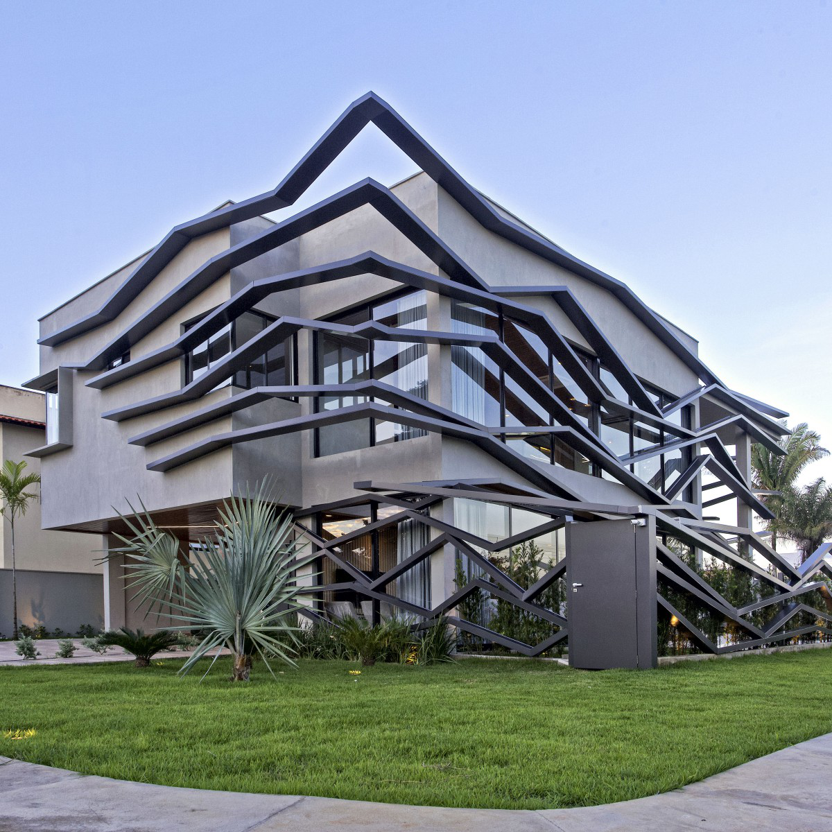 브라질의 기하학적 라인이 돋보이는 RG 주택