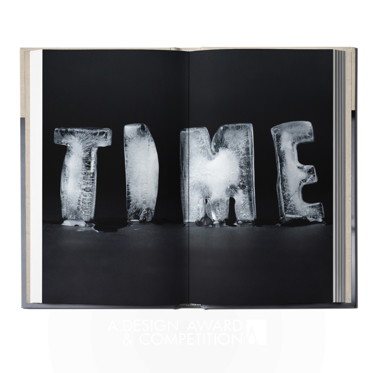 Discussing Time: A Collective Book Design Project