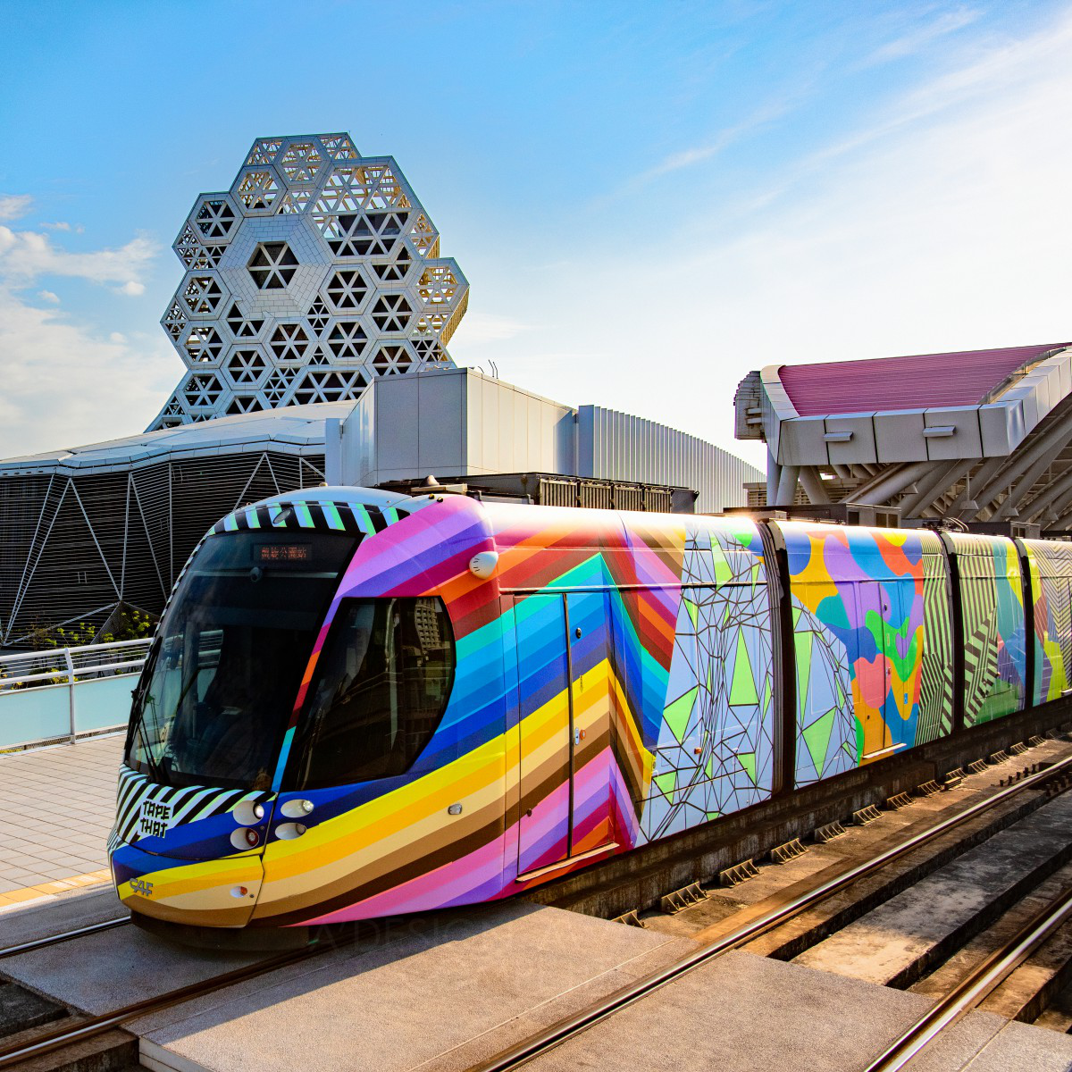 The Glimmer: Ein Zug, der die Stadt Kaohsiung zum Leuchten bringt