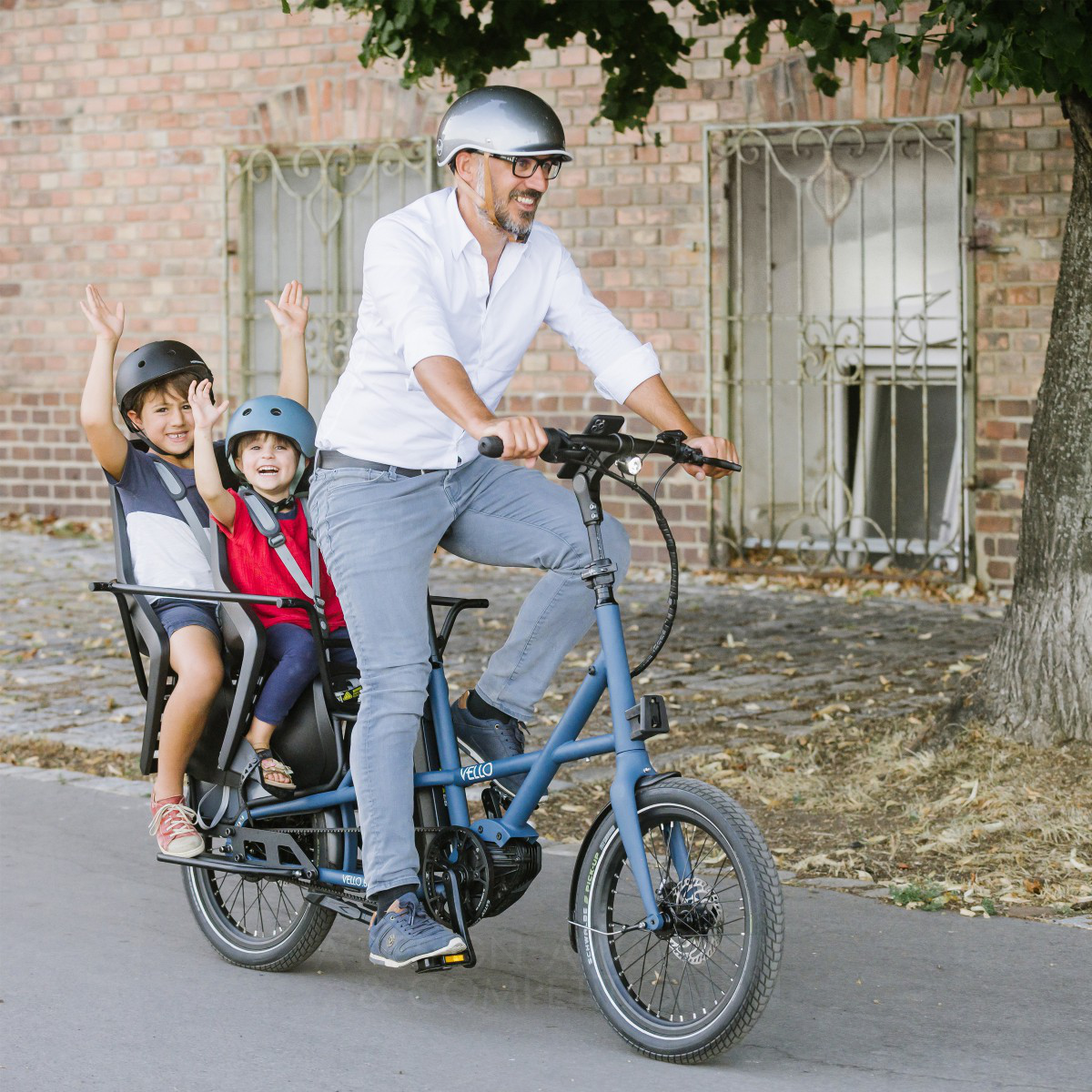 VELLO SUB: The Family Van Among Sustainable Means of Transport