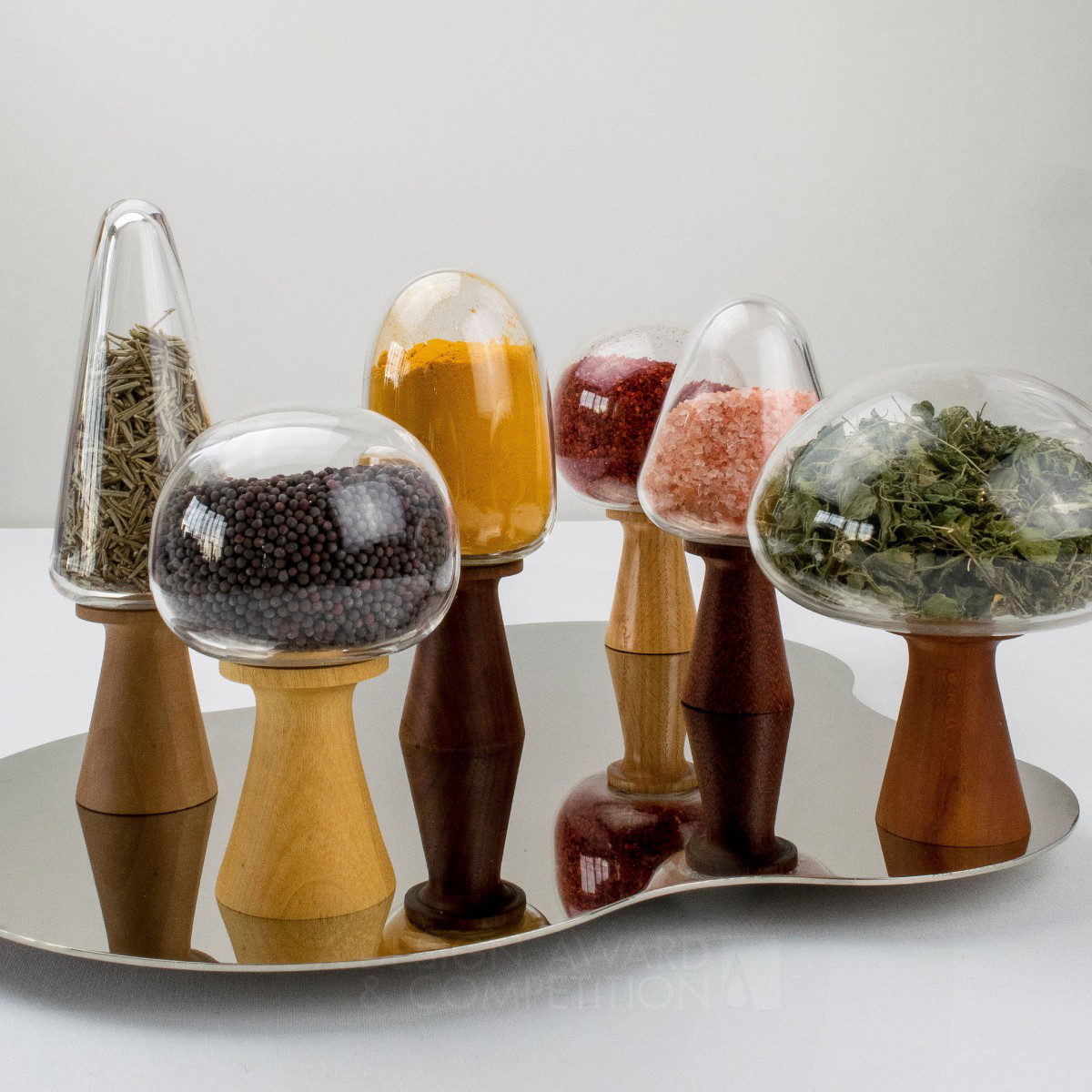 Tree Story Condiments Set: A Blend of Nature and Functionality