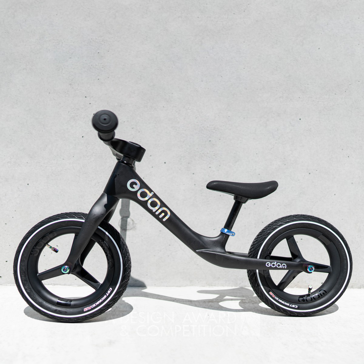 Edam Bike : Un vélo d'équilibre innovant pour enfants par Valentino Chow