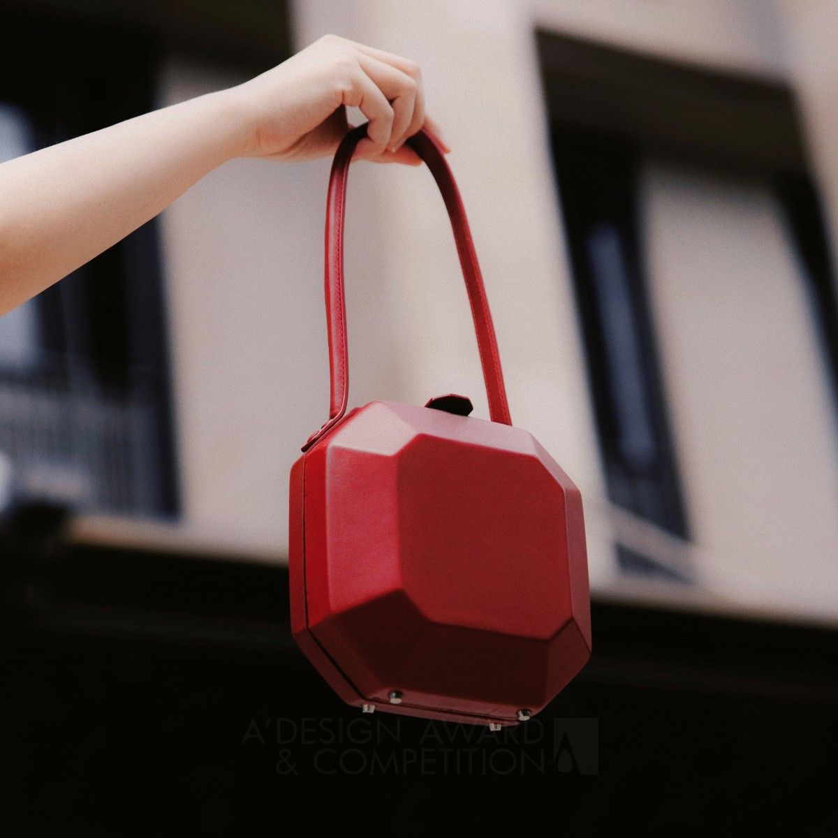 Leather Gem: Inovasi Elegan dalam Dunia Tas