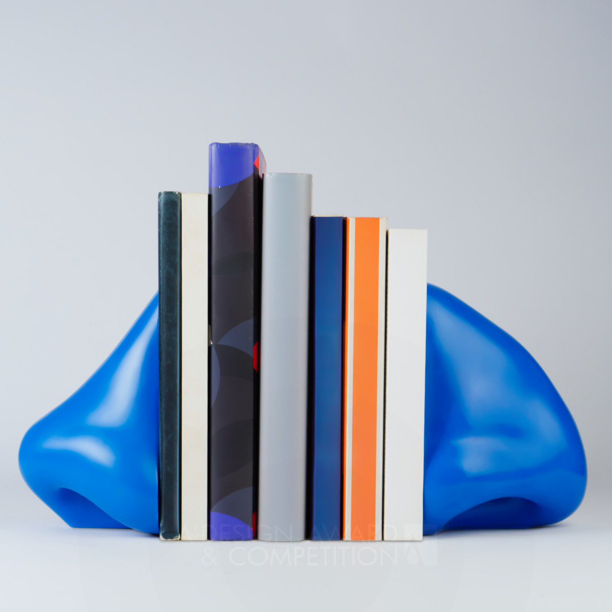 Nose Bookend
