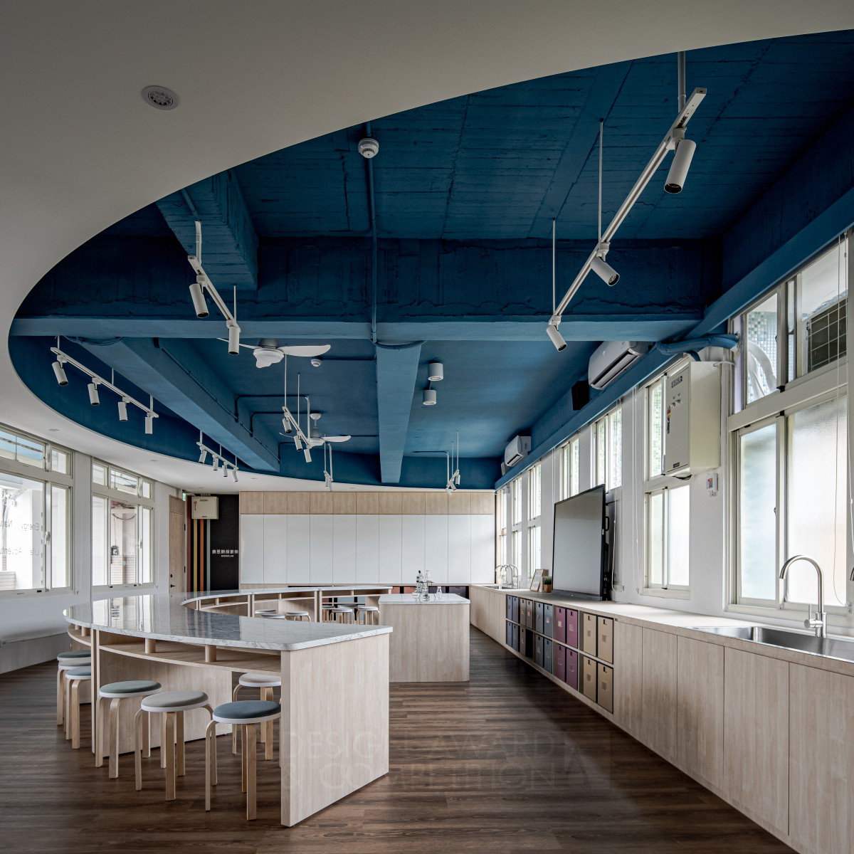 Huajiang Science Lab Classroom Renovation by Daisuke Nagatomo and Minnie Jan Silver Interior Space and Exhibition Design Award Winner 2024 