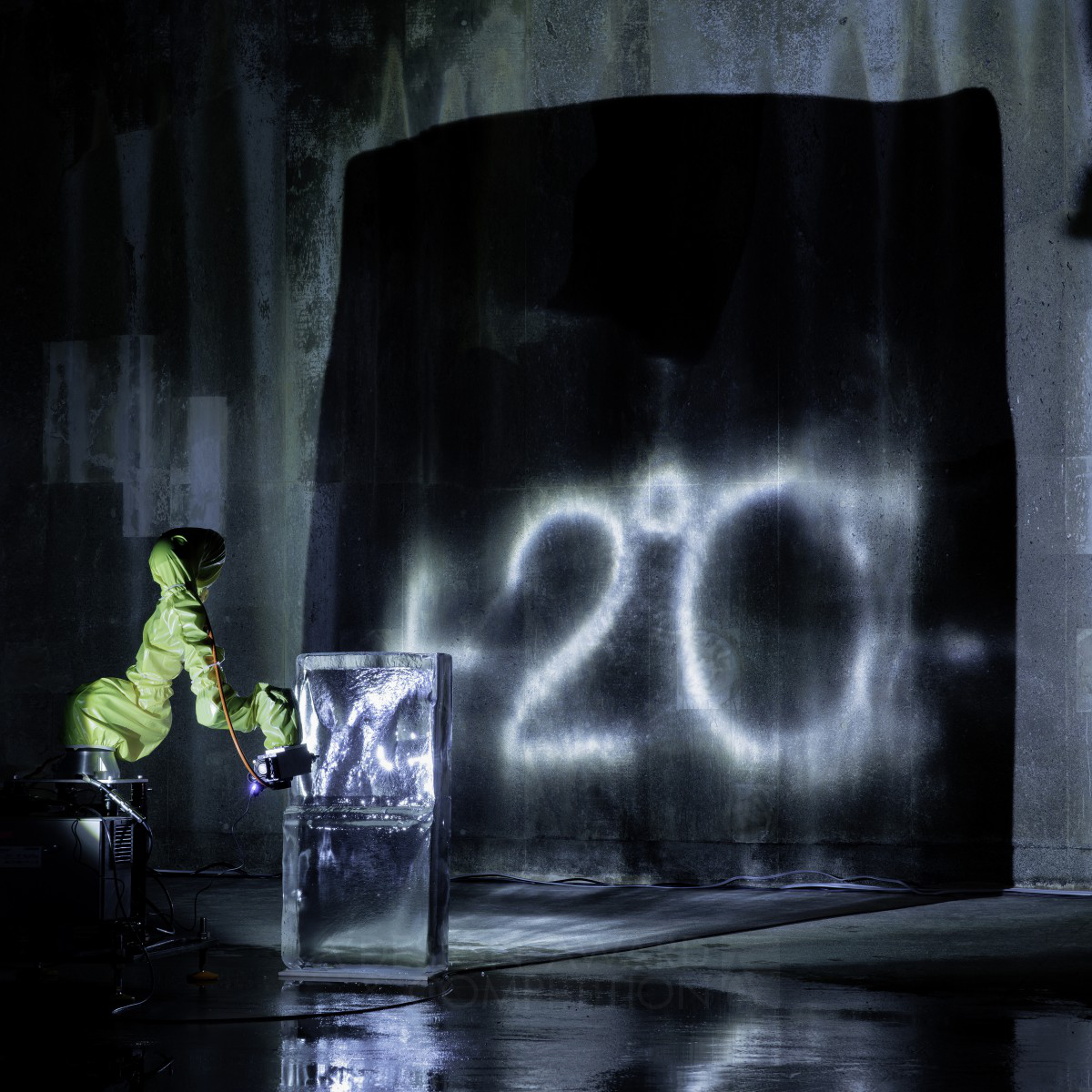 Pinnannousu Robotic Ice Sculpture Performance by Jussi Ängeslevä