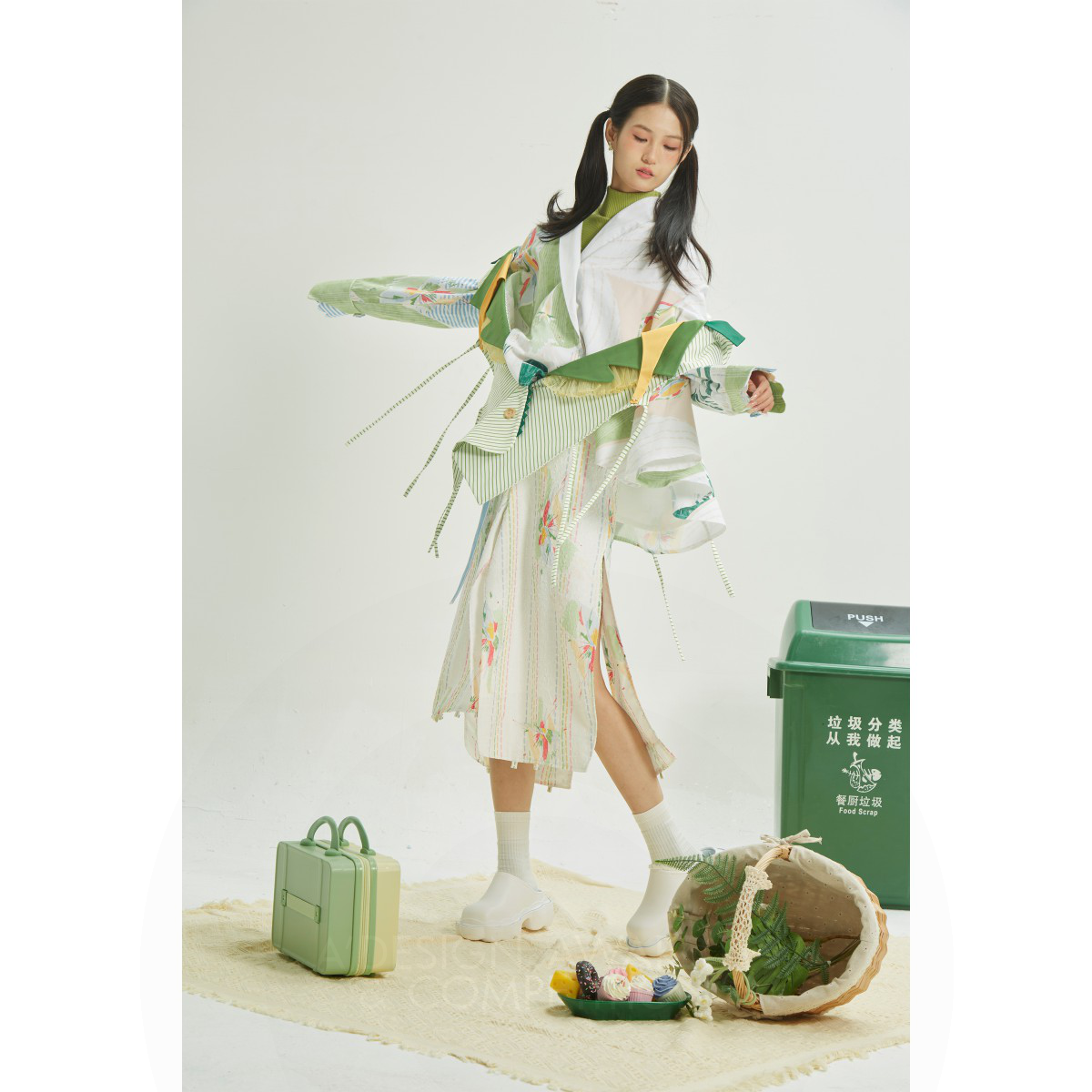 Huili Jin wins Iron at the prestigious A' Fashion, Apparel and Garment Design Award with Escape Work Detachment Garment.