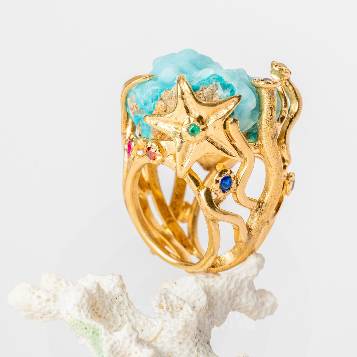 Sanda Strugar wins Bronze at the prestigious A' Jewelry Design Award with The Bottom Ring.