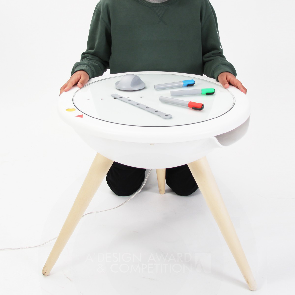 paintable interaction table by Nien-Fu Chen