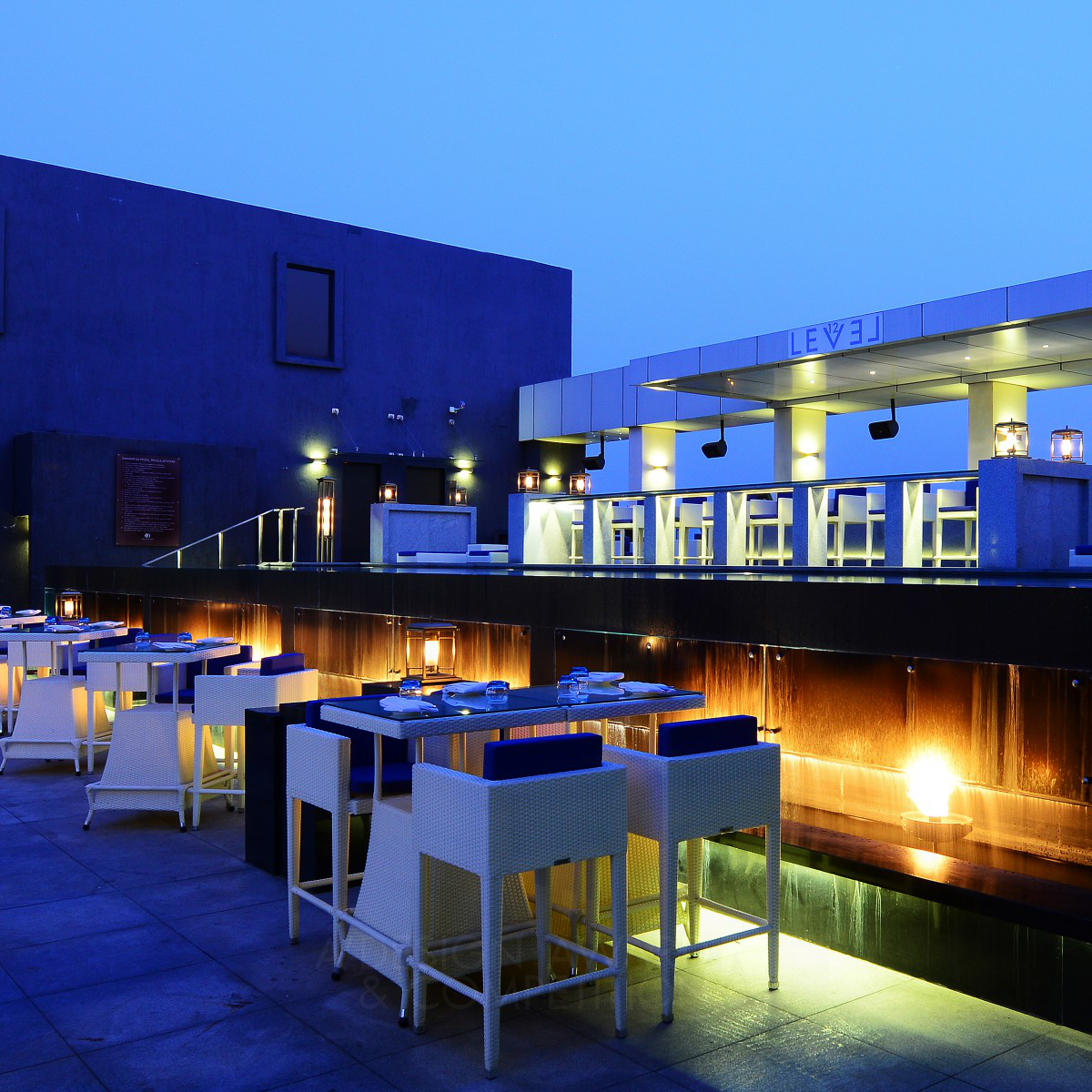 Good Rooftop Restaurant and lounge Design