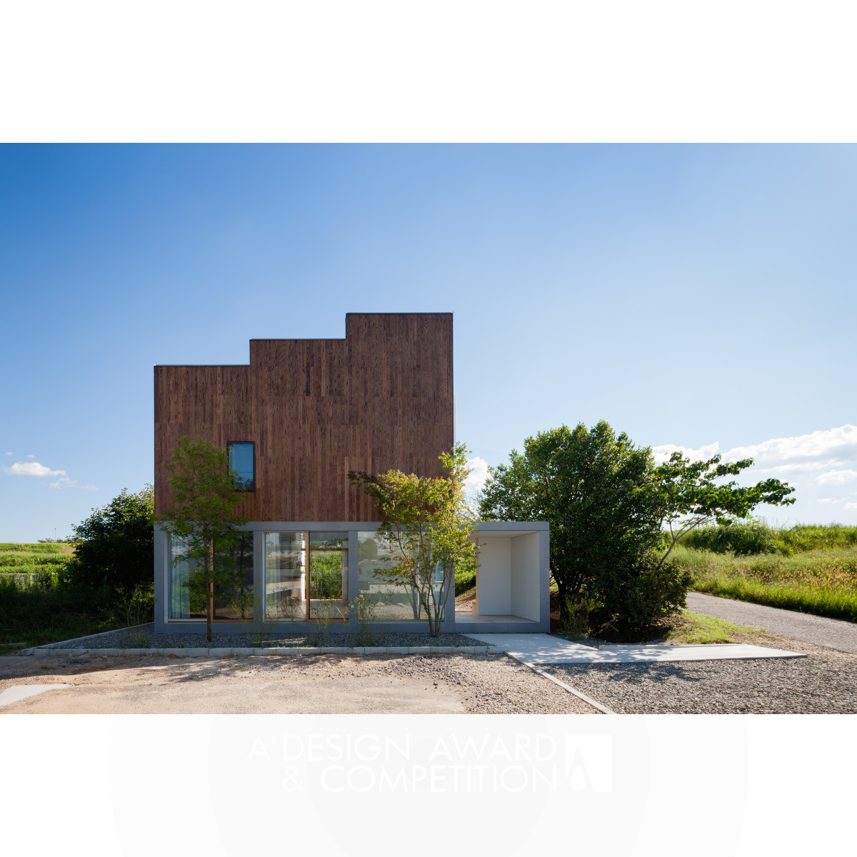 Passage of Landscape Residential House by Masaki Ihara