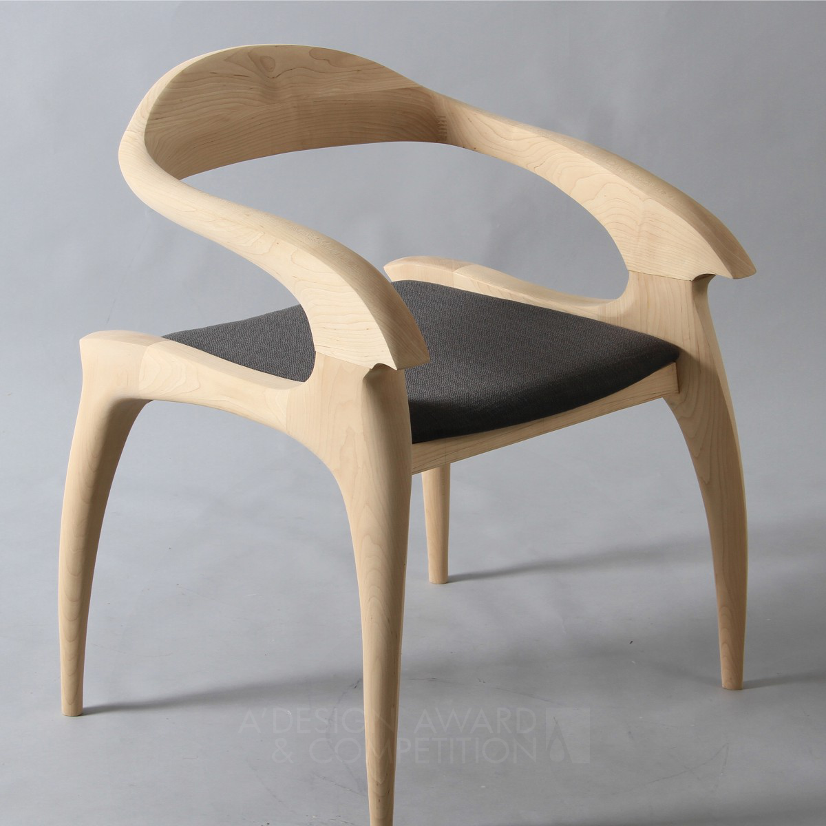 FORWARD / BEHIND Chair by CHIA-EN,WENG