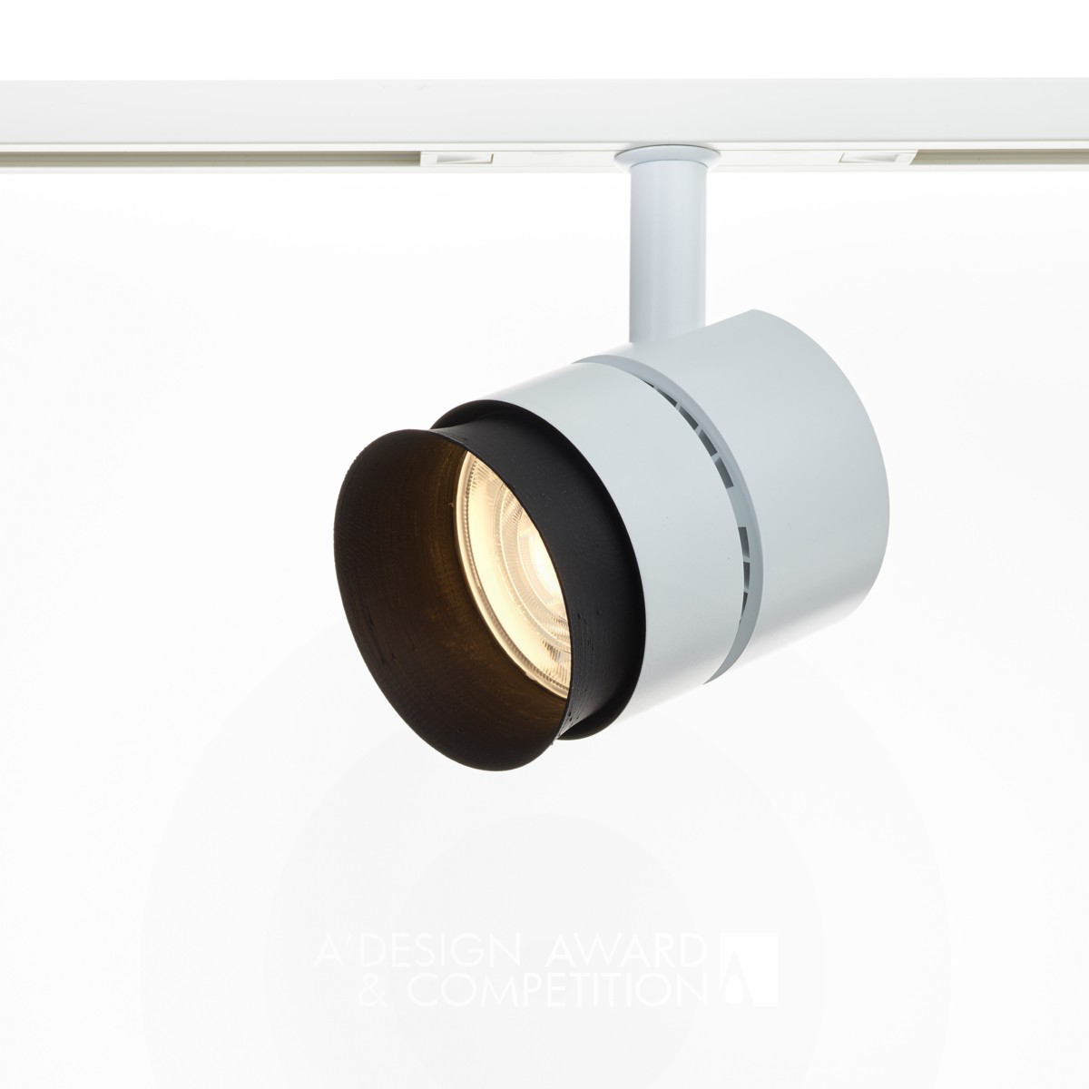 Stratas.NV 80 low voltage LED track light with XICATO  by Christian Schneider-Moll