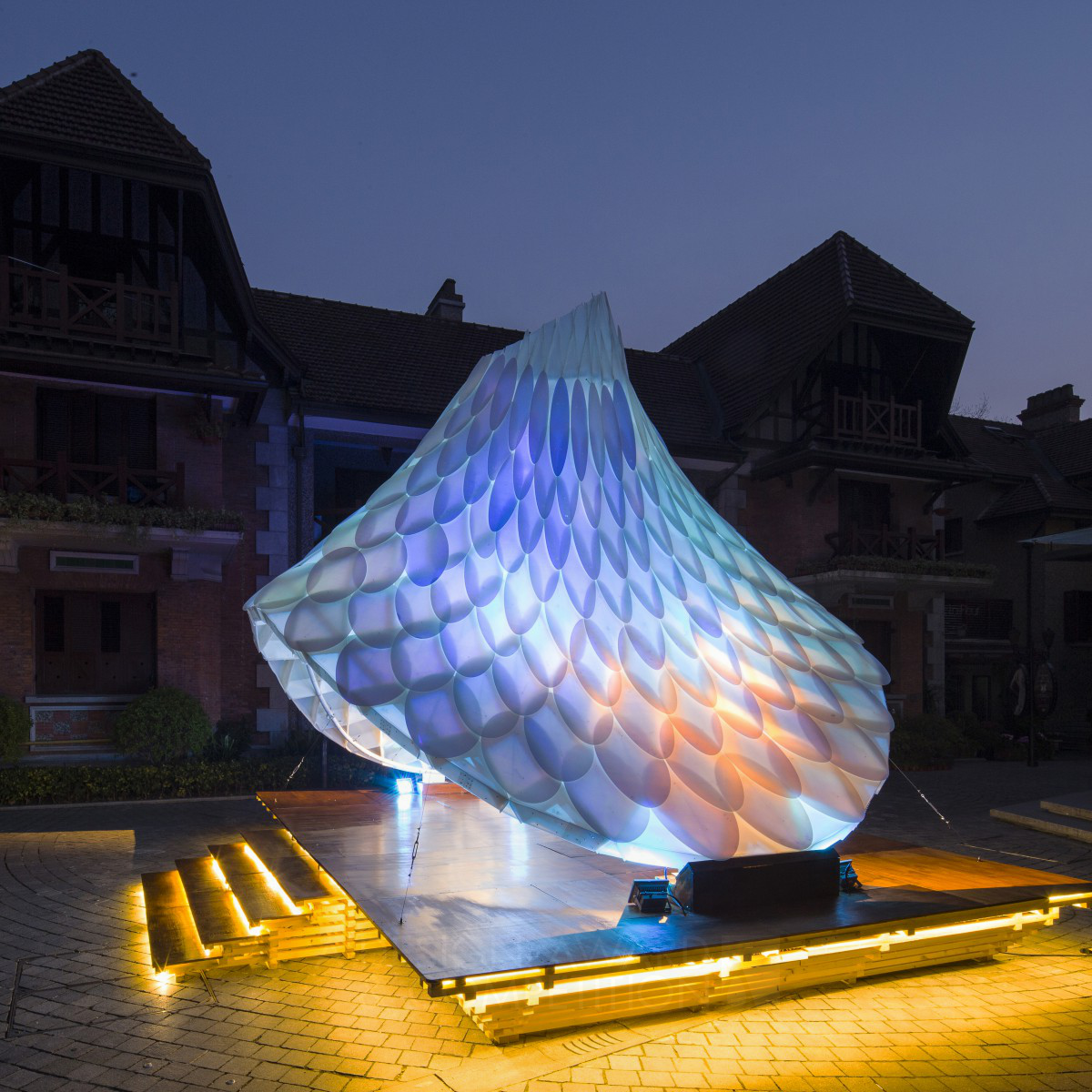 ResoNet Pavilion - Sinan Mansions Pavilion by William Chen - Creative Prototyping Unit Golden Lighting Products and Fixtures Design Award Winner 2017 