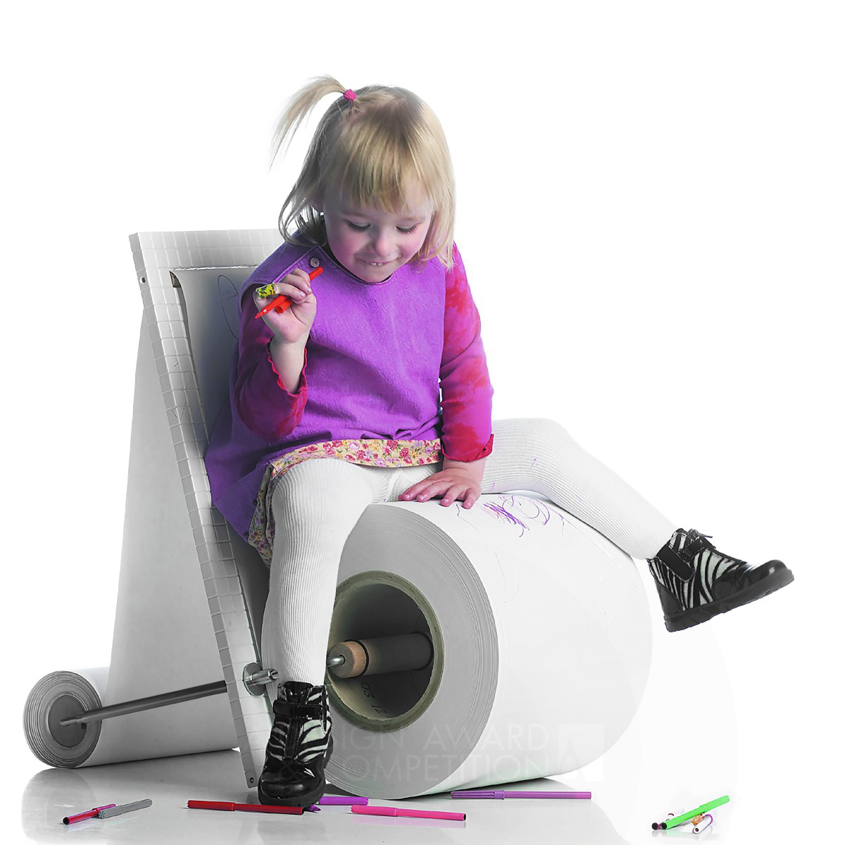 어린이를 위한 창의적인 가구 디자인: "Children Papers Chair"