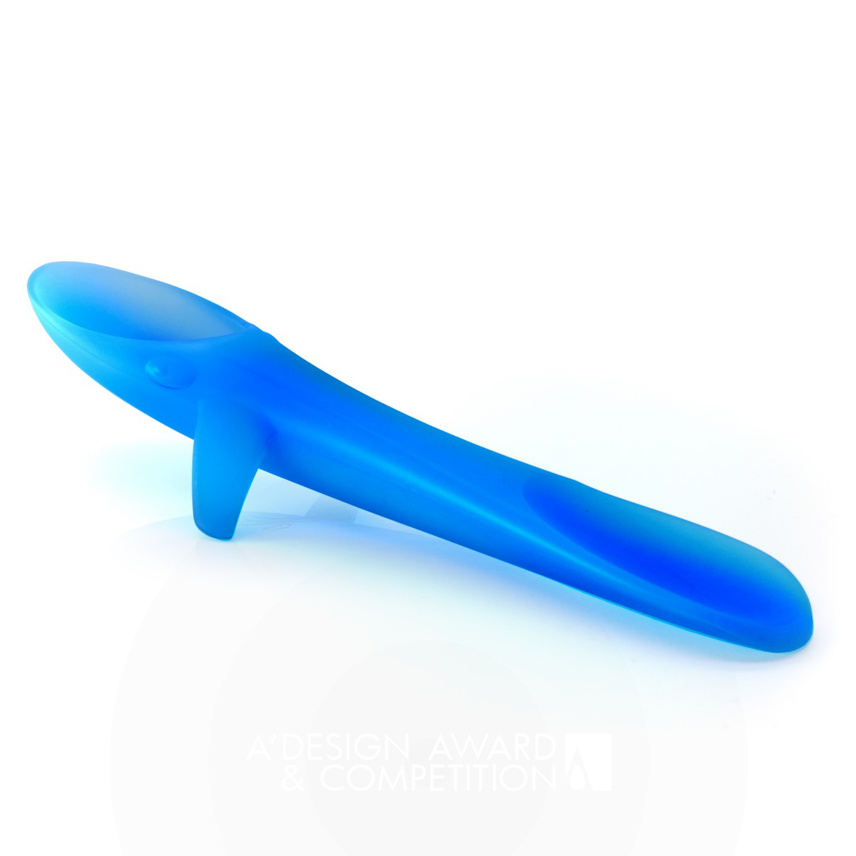 Revolutionizing Infant Feeding: The Whale Spoon by Roberto Stein