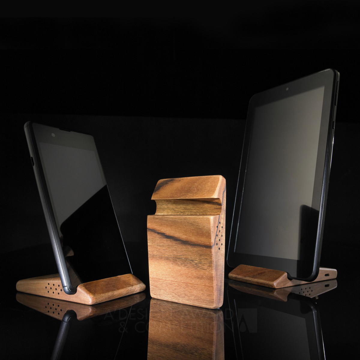 Timber Multifunctional Phone Holder by Mateja Krasovec Pogorelcnik