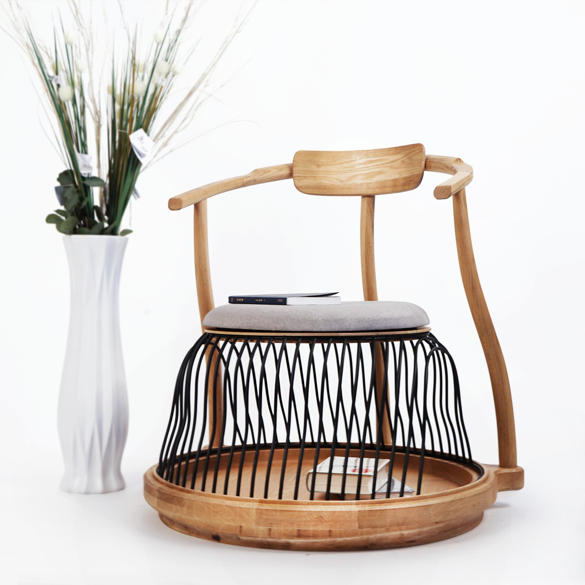 Acorn Leisure Chair Multipurpose by Wei Jingye