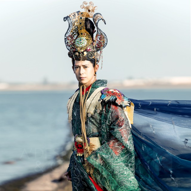 Fashionable Guan Gong