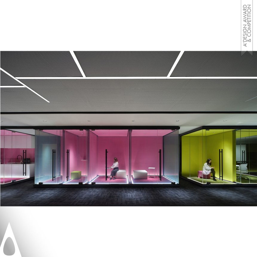 Greenland Huangpu Center Office - Golden Interior Space and Exhibition Design Award Winner