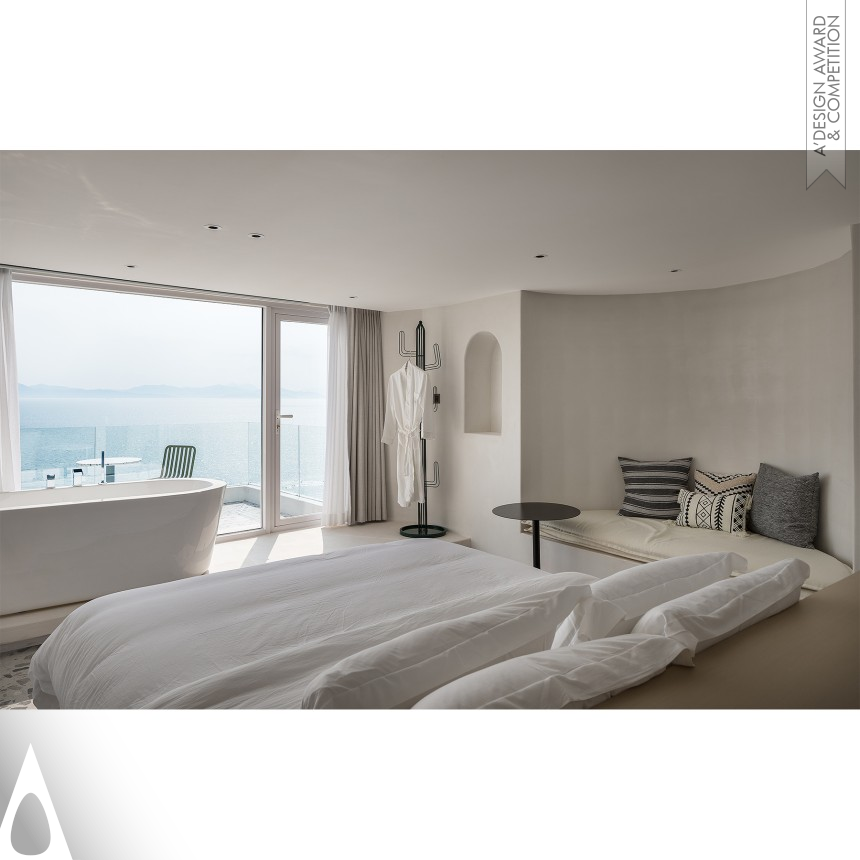 Li Liangchao and Huang Yuanman design