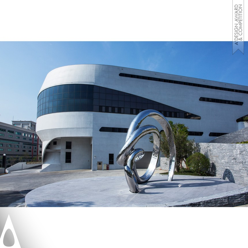 Bronze Architecture, Building and Structure Design Award Winner 2021 Hours on the Slope Working Place 