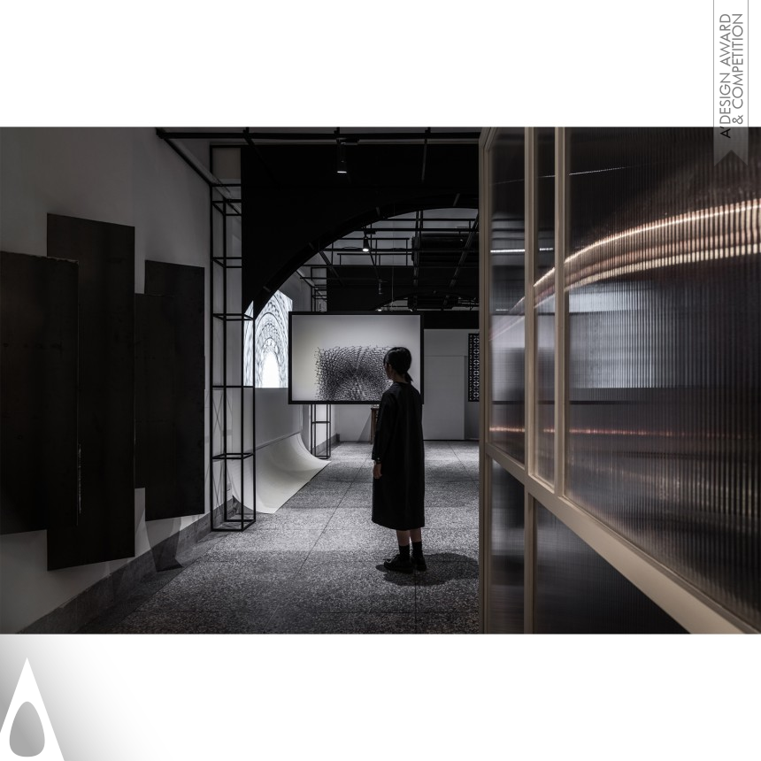 Gallery Crossroad - Silver Interior Space and Exhibition Design Award Winner