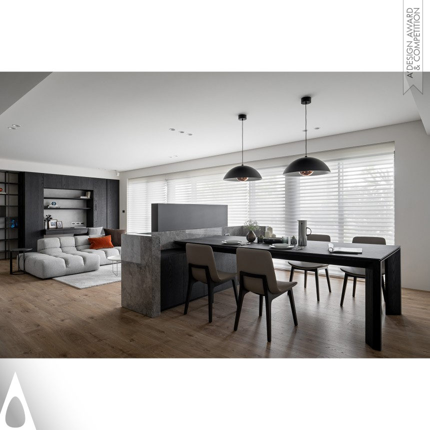 Cheng-En Wu、Shih-Yung Hung Balance