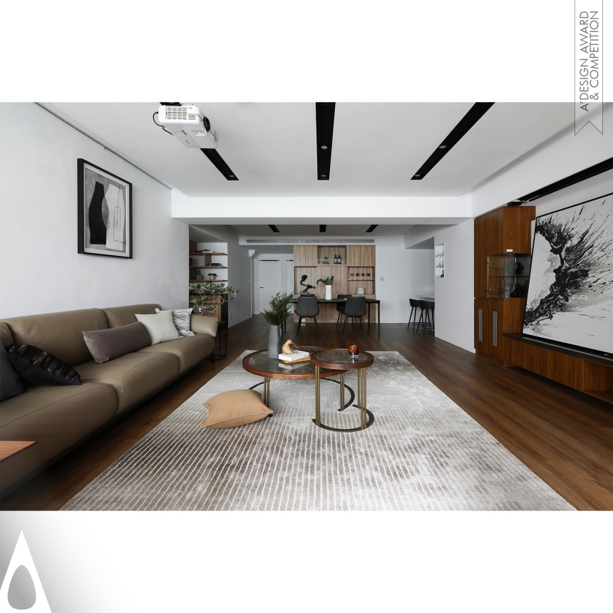 Chien Hung Lu Residence with the Green View