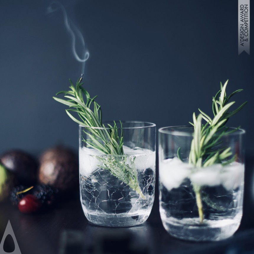 Sini Majuri Cocktail Glass