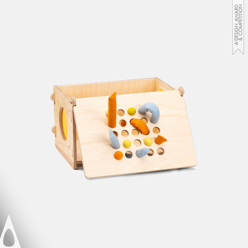 Vita Markevičiūtė Touch and Guess Game