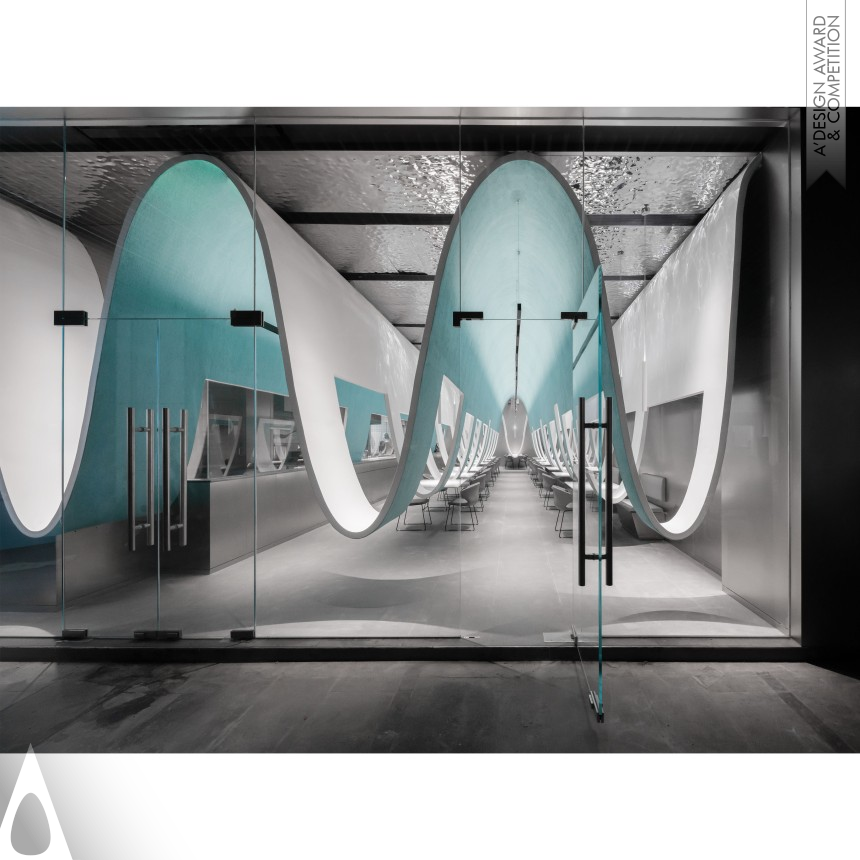 Silver Winner. Yaoyao by Yan Junjie