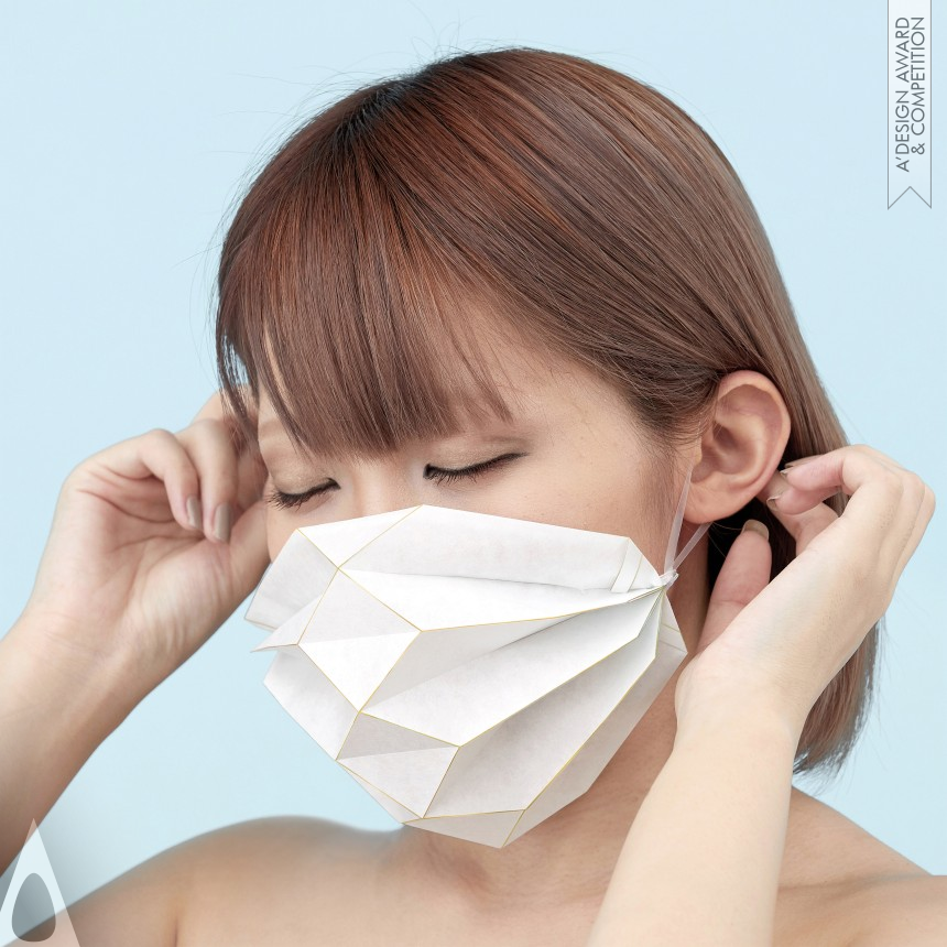 Silver Winner. Origami Mask by Yuriko Wada