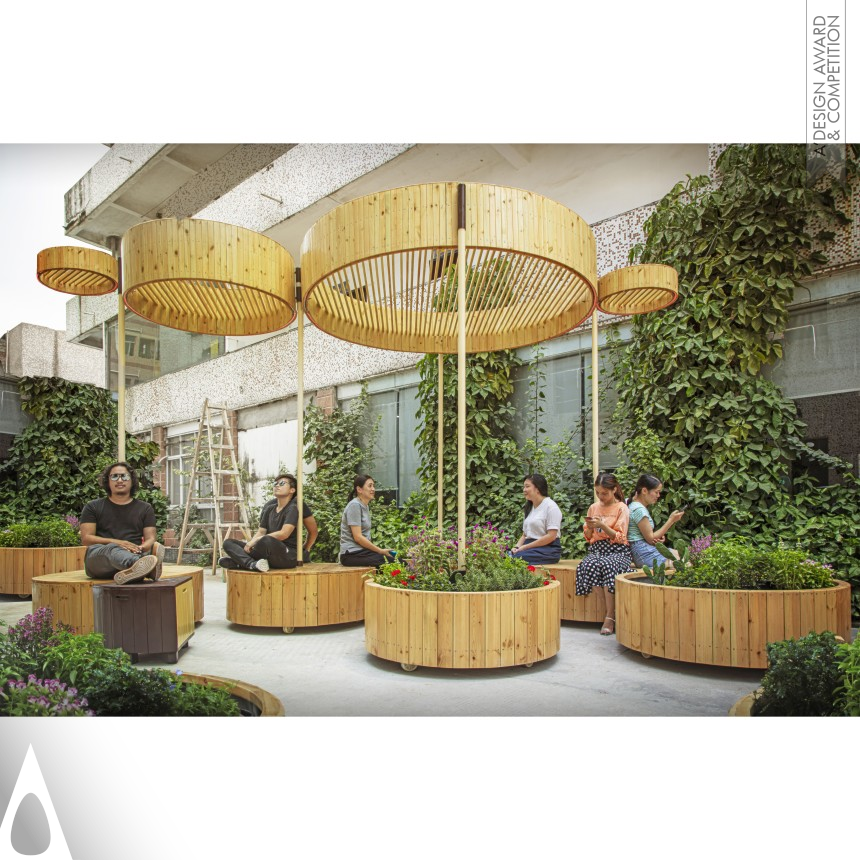 Bronze Winner. Walk DVRC Street Basket by Vicky Chan