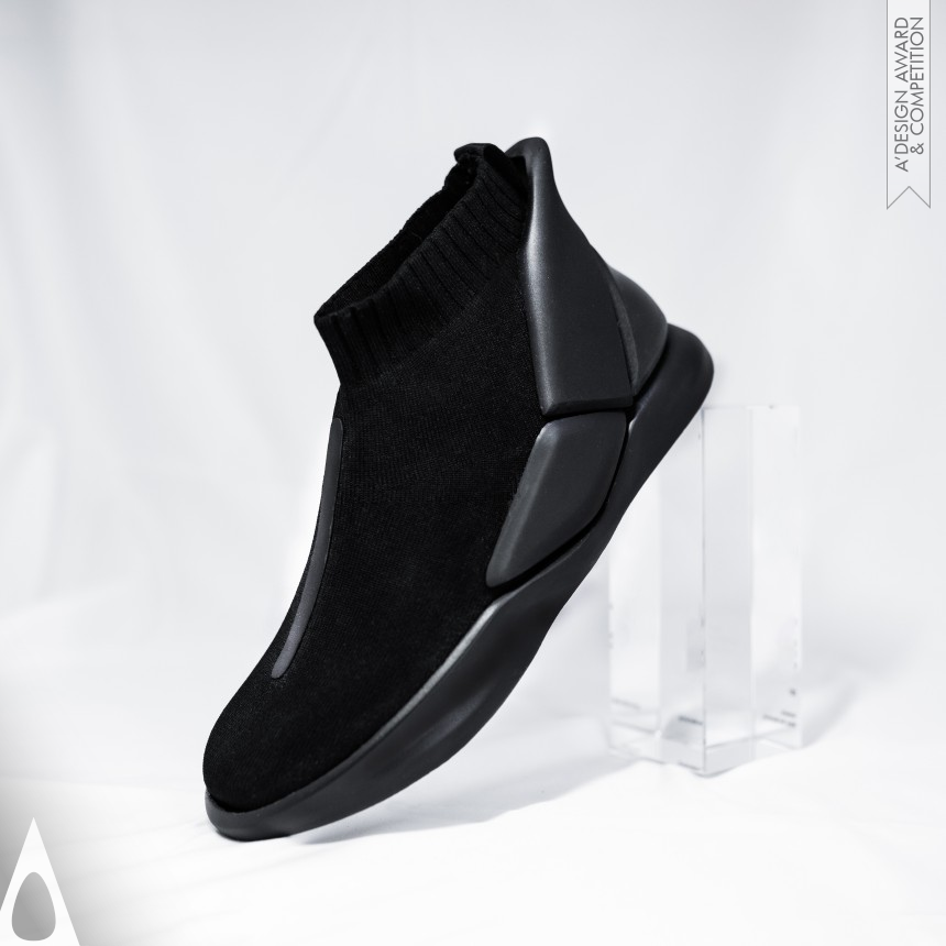 Iron Winner. Adamas by Hengbo Zhang and Wenxi Qi