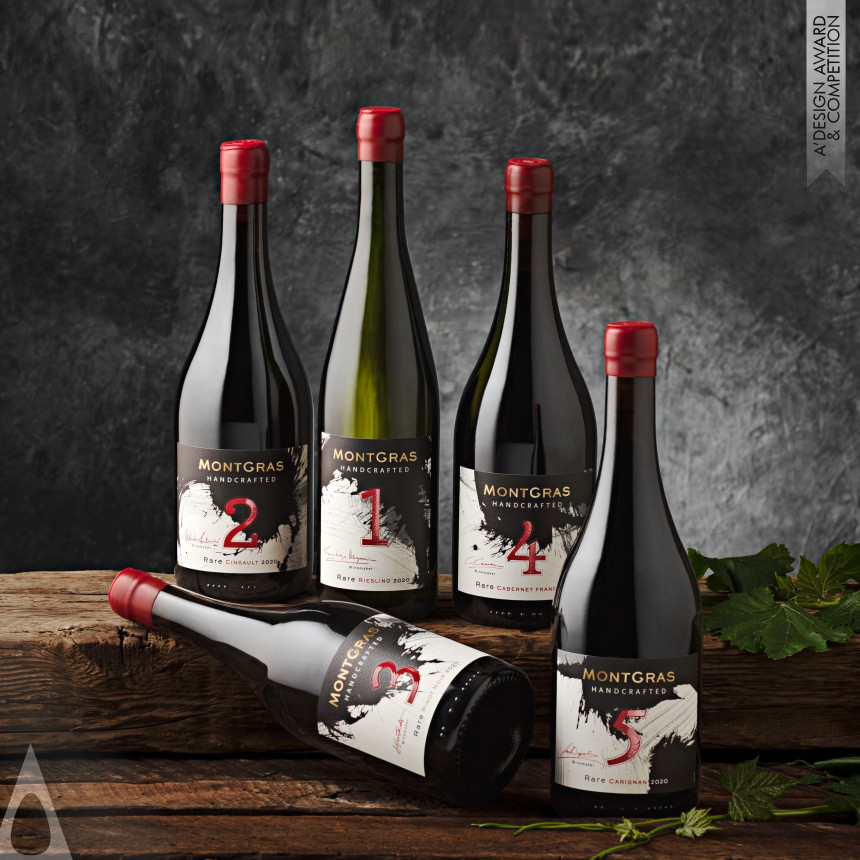 MontGras Handcrafted Wine Packaging