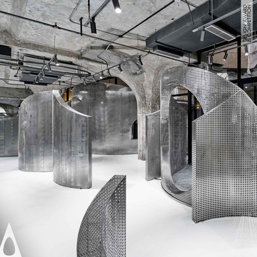 Eason Zhu The Animal Backbone