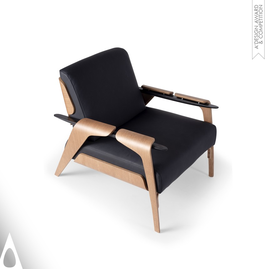 Pepê Lima Armchair
