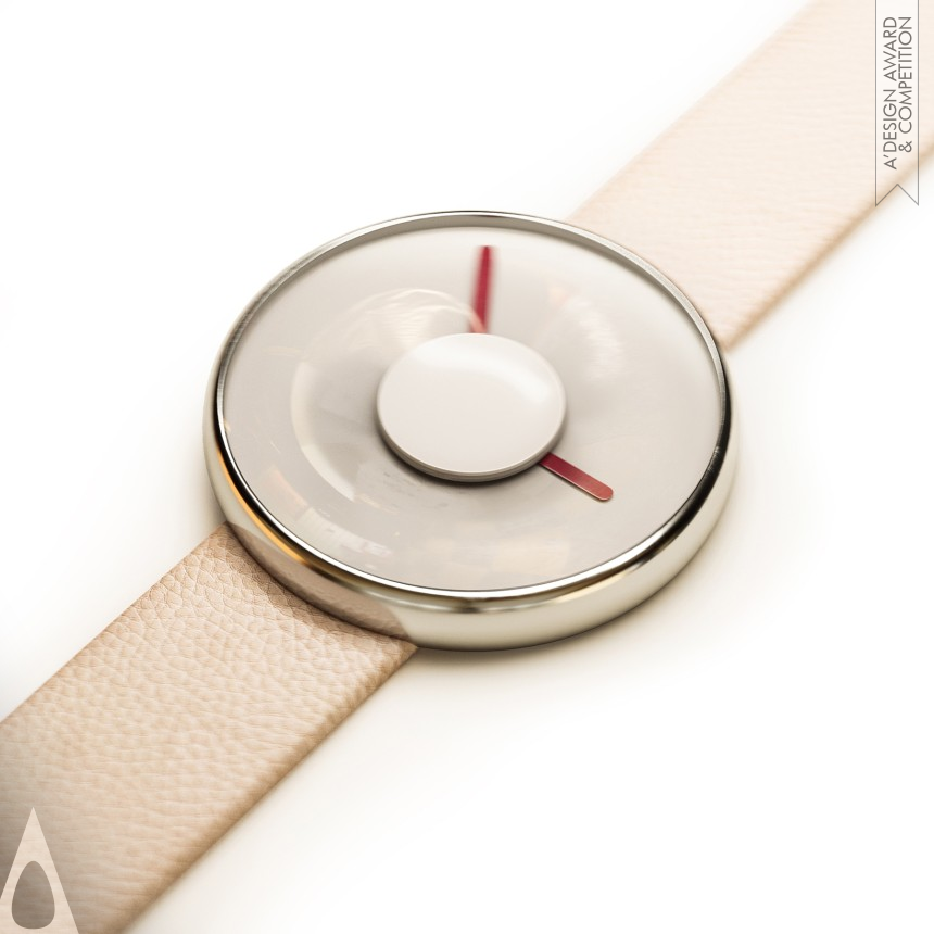 Minach - Iron Jewelry Design Award Winner