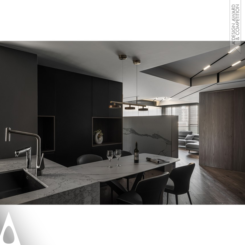 Jia Ru Chen Into the Ink