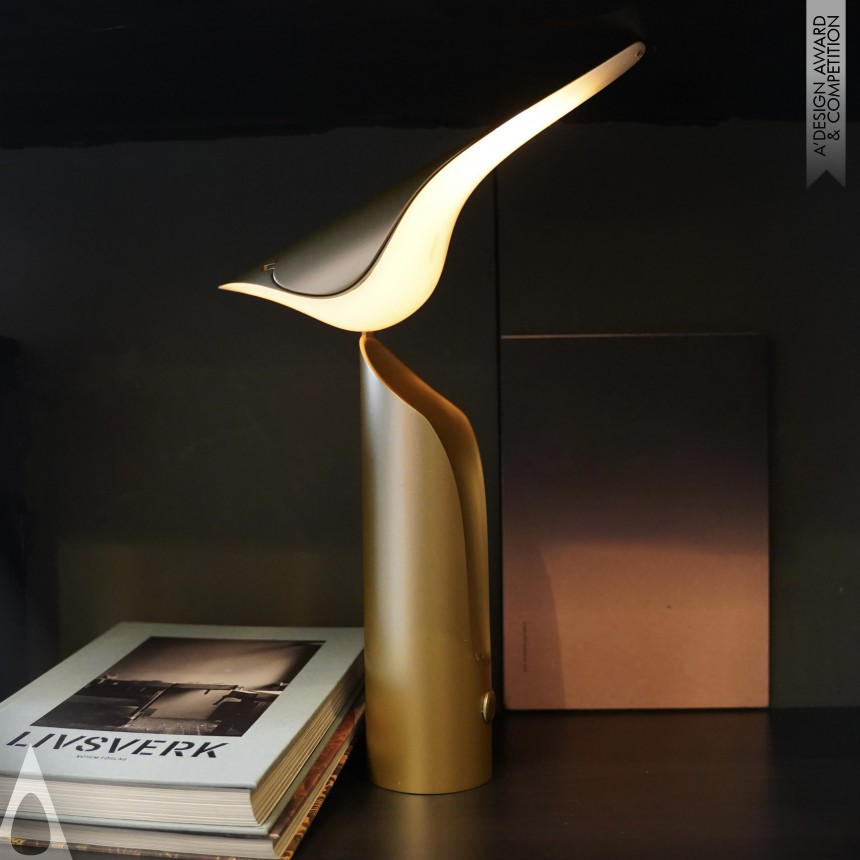 Magpie  Table Lamp