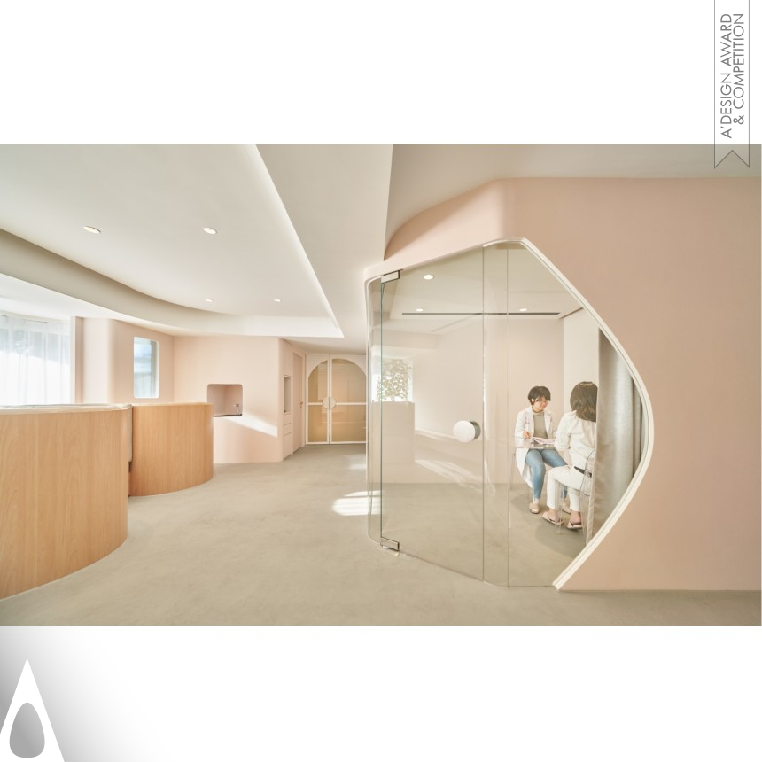 Yang Zi Ying Cosmetic Surgery Clinic