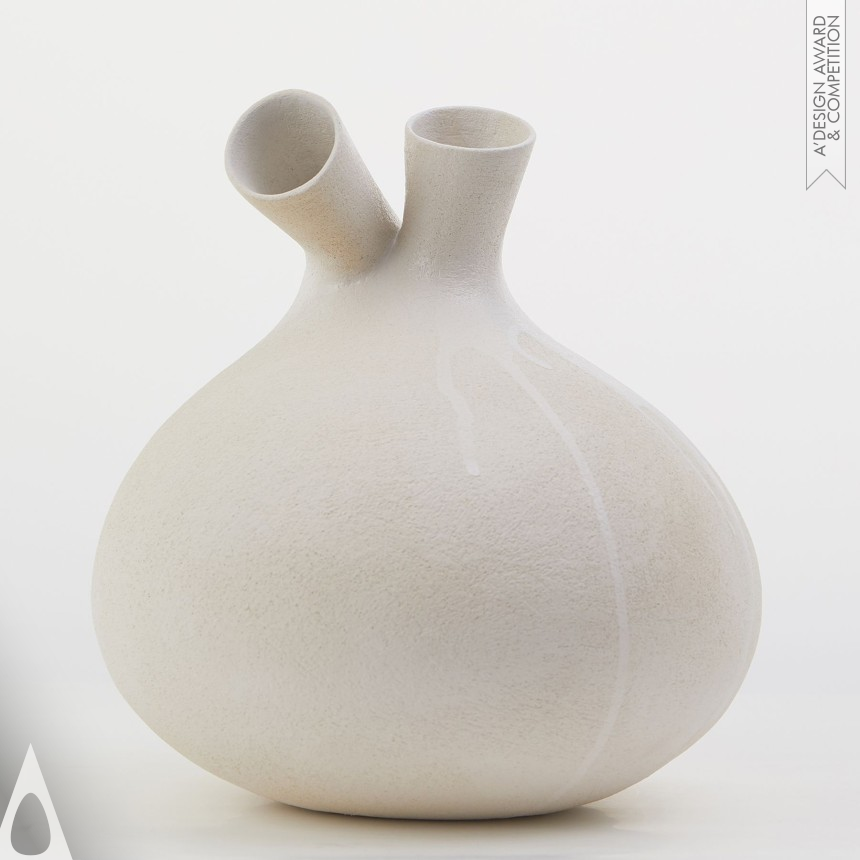 Maru Meleniou Throbbing Stillness