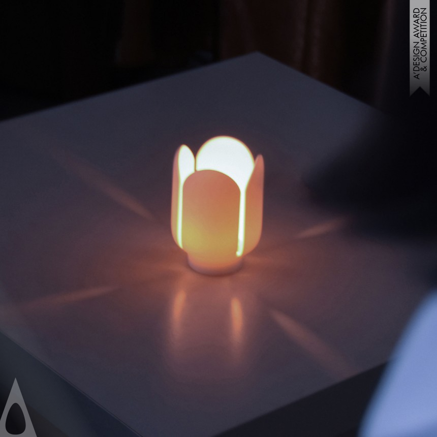 Peiyao Cheng's Tulip Candlestick