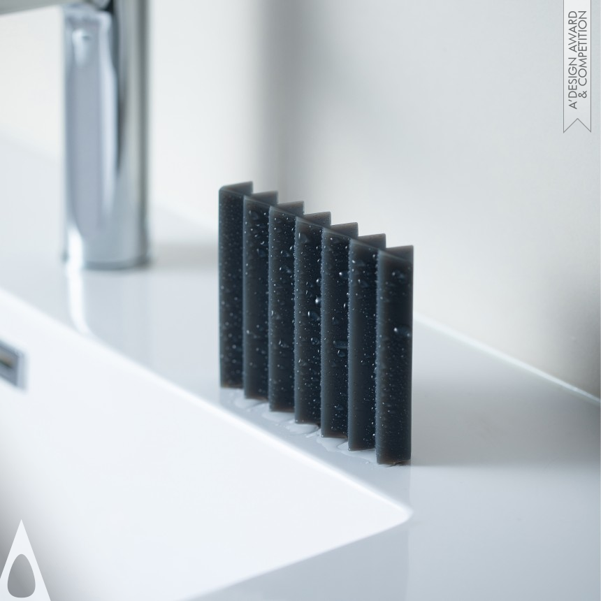 Bronze Winner. Accordion by Shimoyama Shanghai DIY Home Co., Ltd.